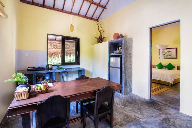 Bed & Breakfast Red Flower Cottages Homestay