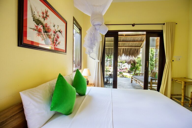 Bed & Breakfast Red Flower Cottages Homestay