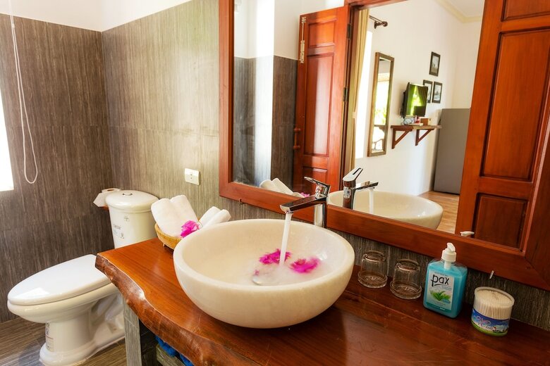 Bed & Breakfast Red Flower Cottages Homestay