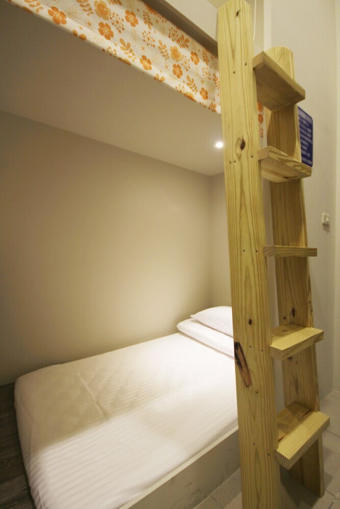 Bed & Breakfast Sanasai Inn