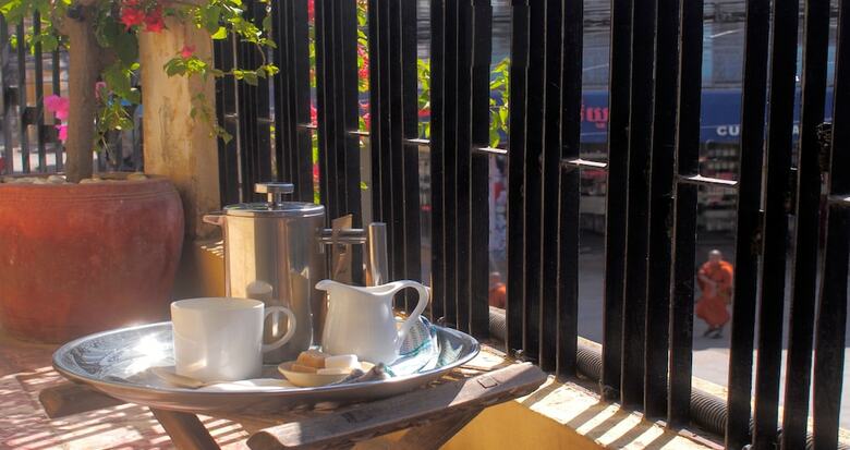 Hotel Bric-�-brac