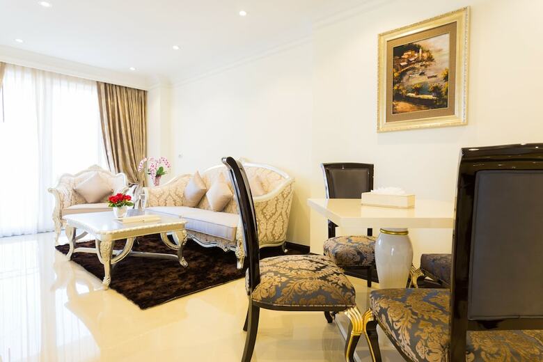 Hotel Lk President