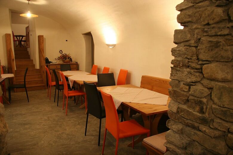 Hostal Ostello Del Castello Tirano