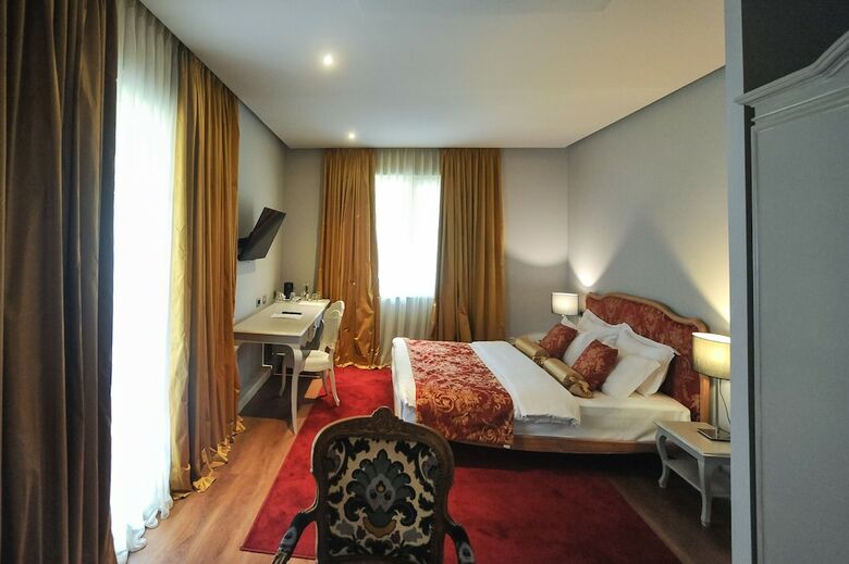 Classic Hotel