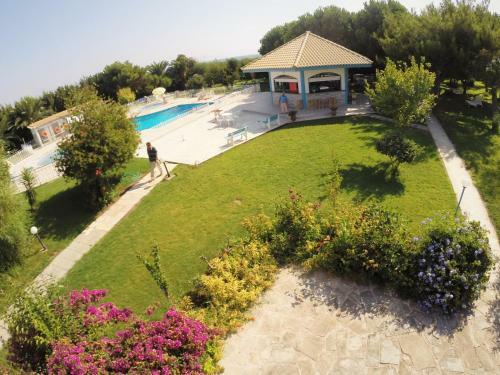 Golden Beach Hotel