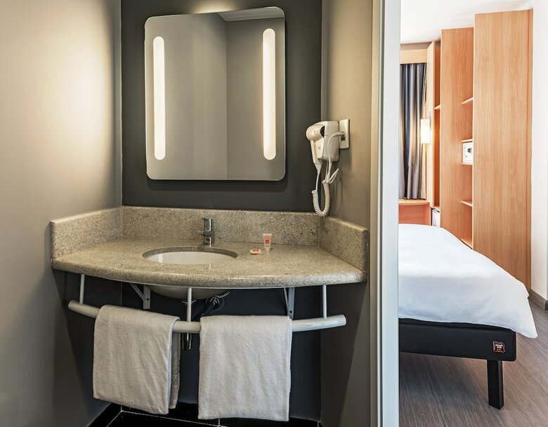 Hotel Ibis Santos Valongo