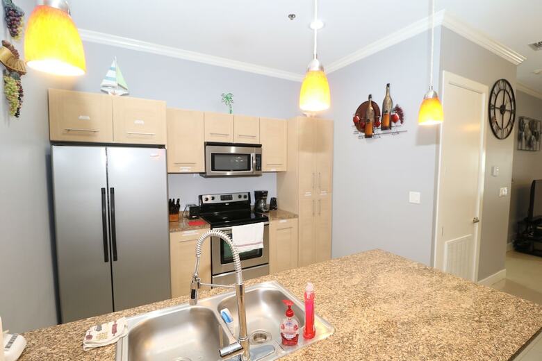 La Isla Condominiums By Cheap Getaway