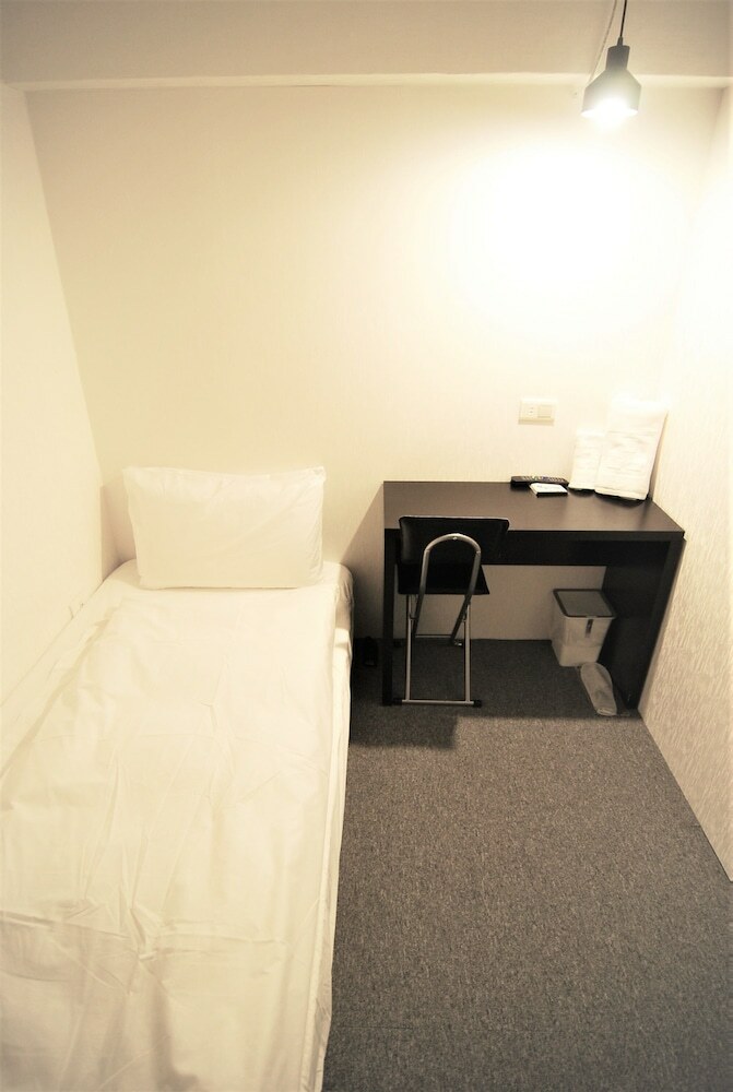 Hotel Inn Cube Taipei Main Station