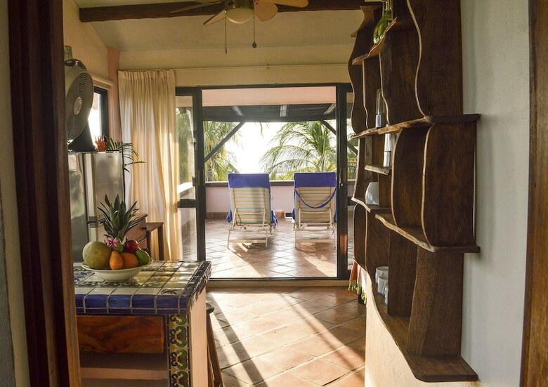 Aparthotel Casamar Suites