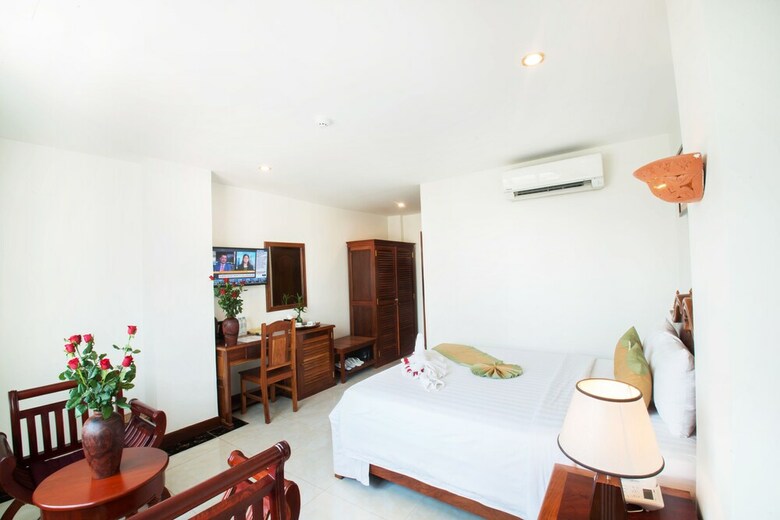 Relax Hotel
