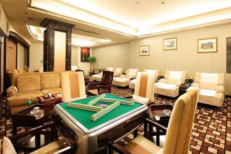 Royal Mediterranean Hotel