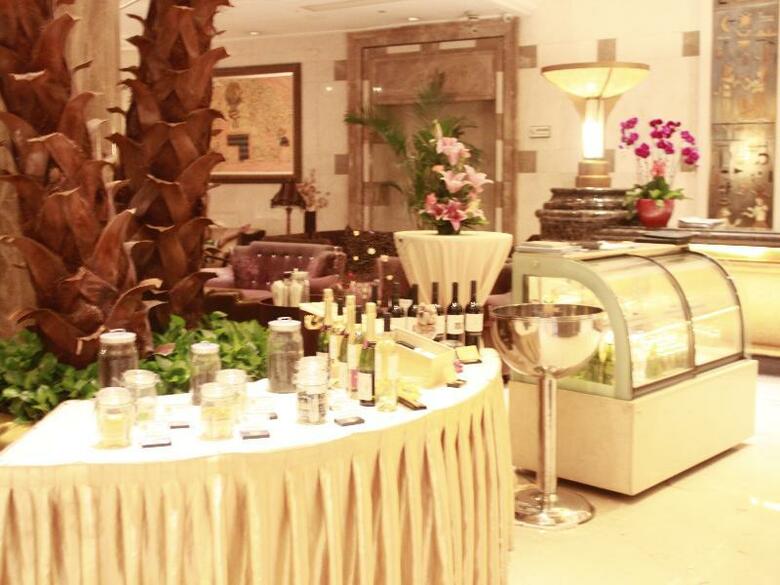 Royal Mediterranean Hotel
