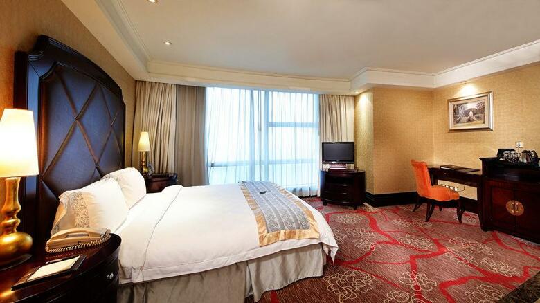 Royal Mediterranean Hotel
