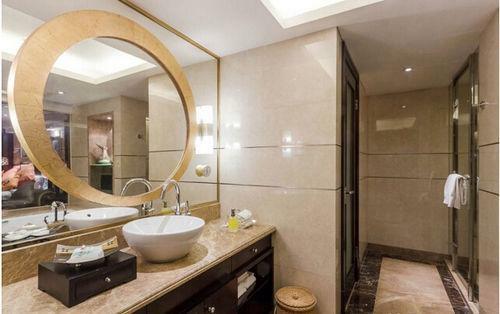Royal Mediterranean Hotel