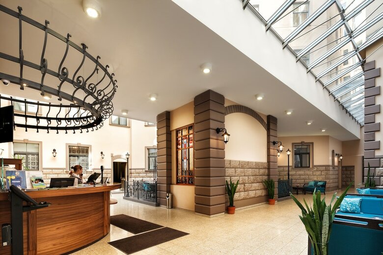 City Hotel Teater