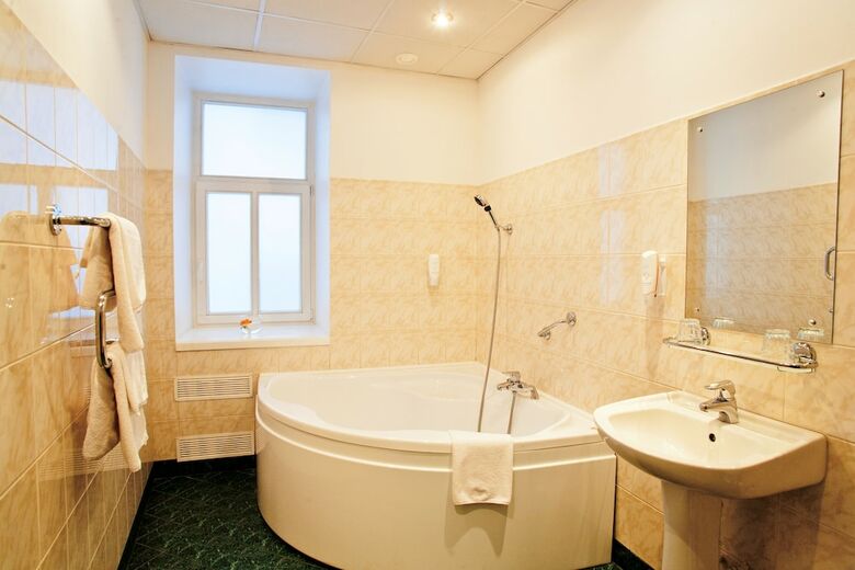 City Hotel Teater