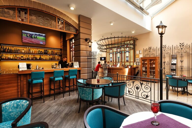 City Hotel Teater
