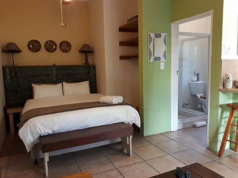 Tourist Lodge Gansbaai