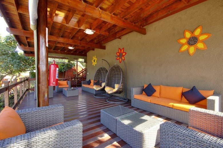 Hostal Budget Tented Village At Urban Glamping
