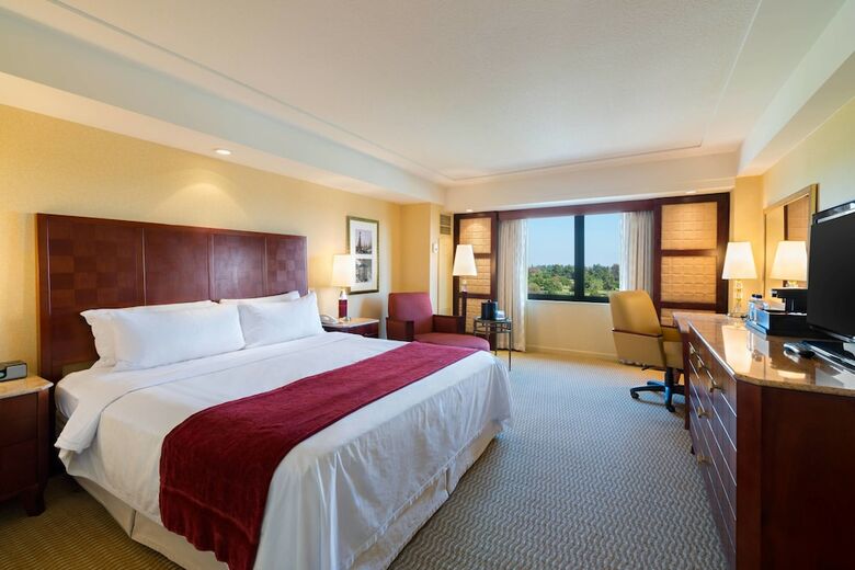 Hotel Long Beach Marriott