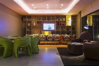 Dmax Hotel