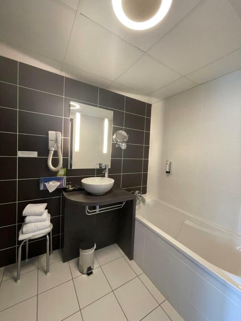 Hotel H�tel Victor Hugo & Spa