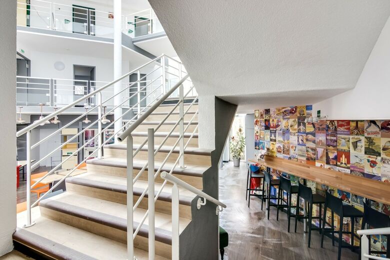 Hotelf1 Bourges Le Subdray, Renovated