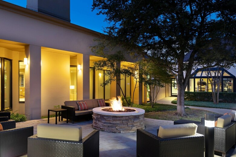 Hotel Courtyard By Marriott Dallas-fort Worth/bedford