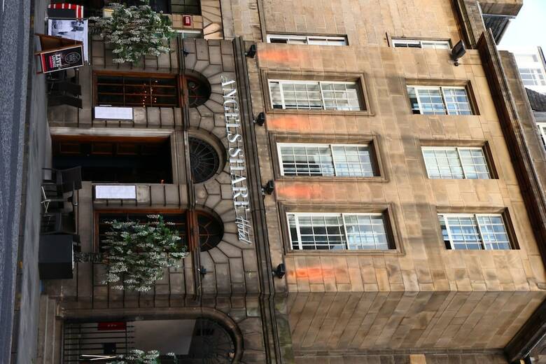 Angel's Share Hotel