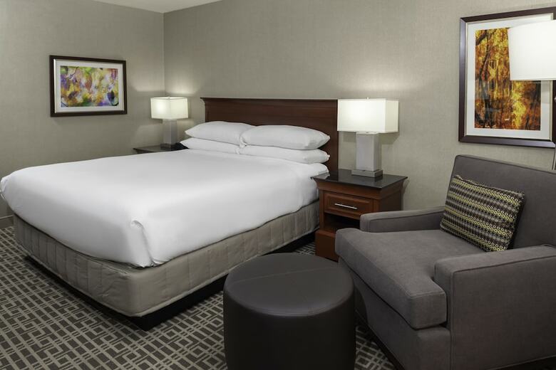 Hotel Doubletree By Hilton Kansas City - Overland Park
