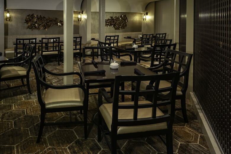Hotel Doubletree By Hilton Kansas City - Overland Park