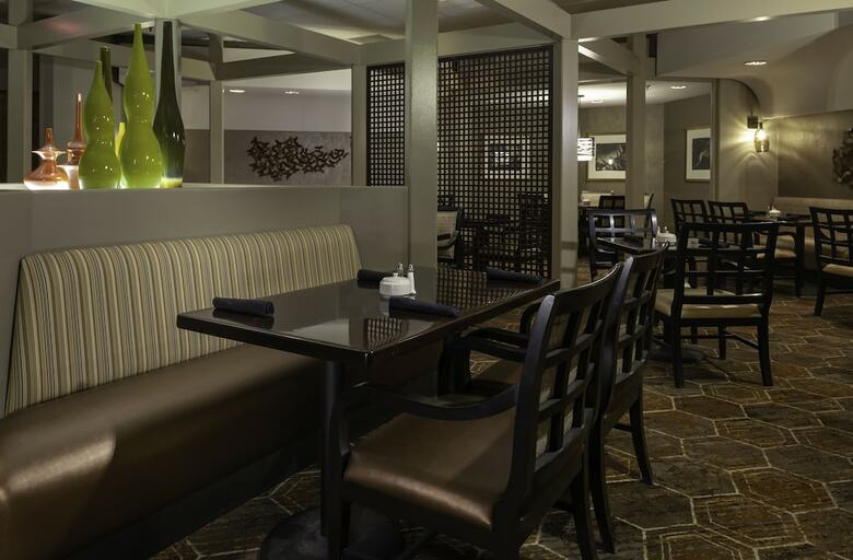 Hotel Doubletree By Hilton Kansas City - Overland Park