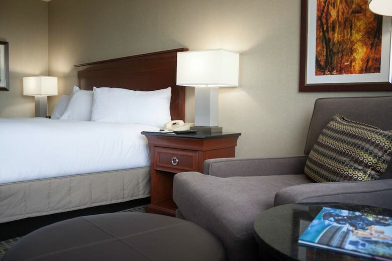 Hotel Doubletree By Hilton Kansas City - Overland Park