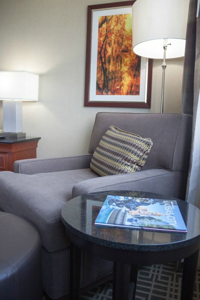 Hotel Doubletree By Hilton Kansas City - Overland Park