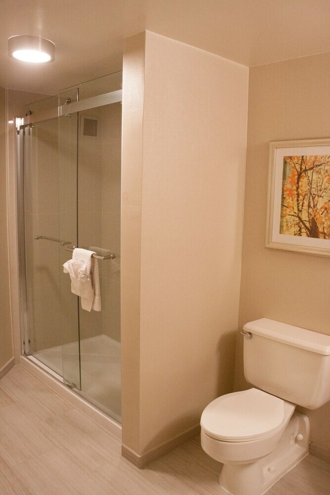 Hotel Doubletree By Hilton Kansas City - Overland Park