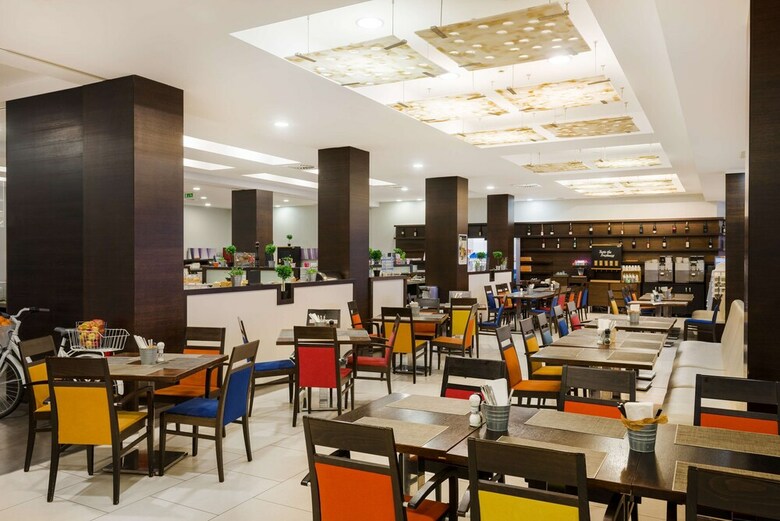 Hotel Park Inn By Radisson S�rv�r Resort & Spa