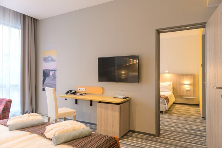 Hotel Park Inn By Radisson S�rv�r Resort & Spa