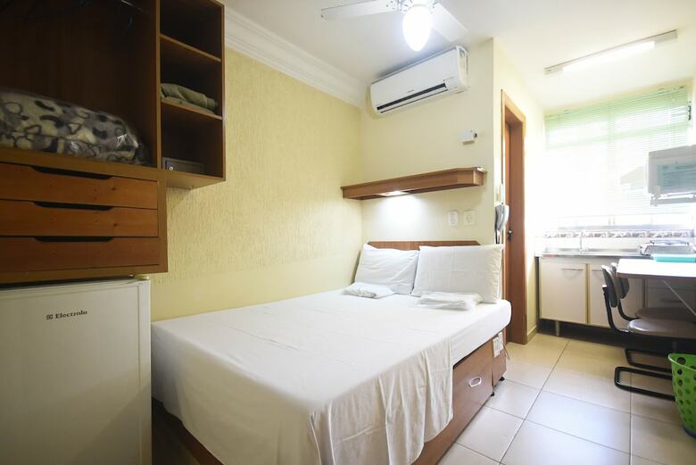 Apartamento Flat Econ�mico