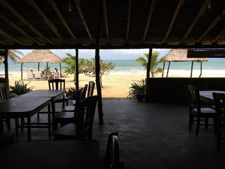 Posada Akwidaa Inn