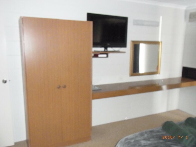Eden Golf View Motel