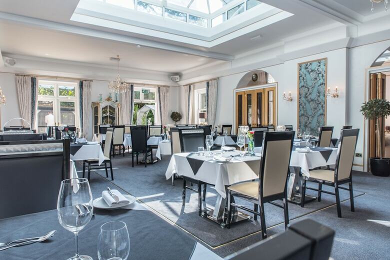 Hotel Derby Manor