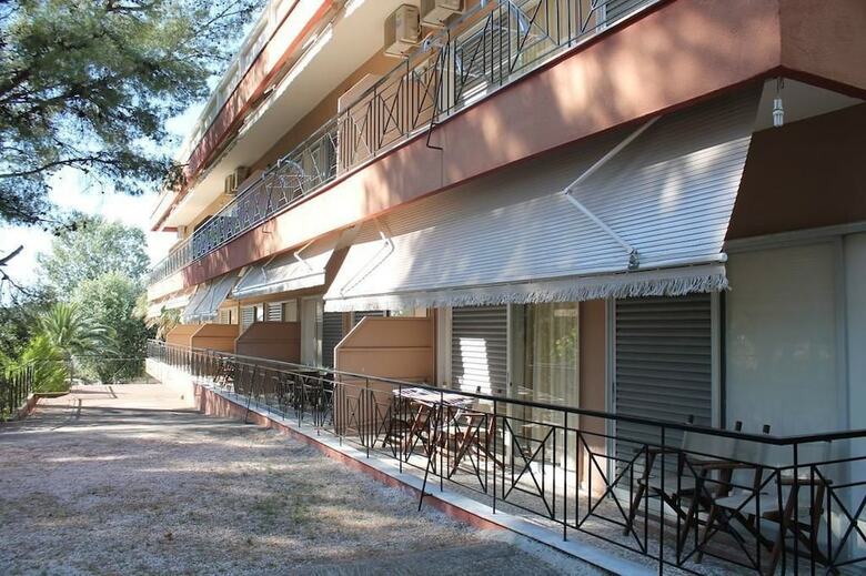 Mango Hotel