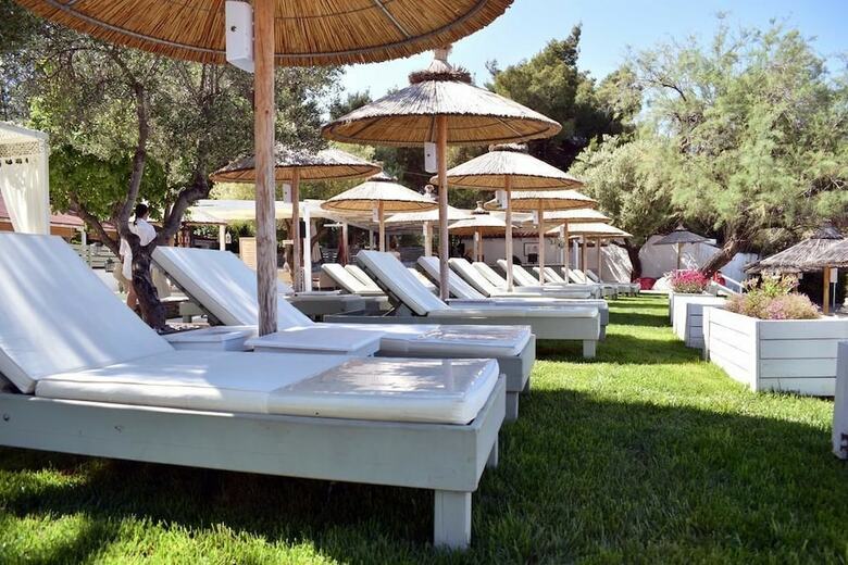 Mango Hotel