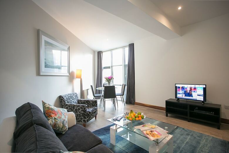 O'connell Bridge Apartments