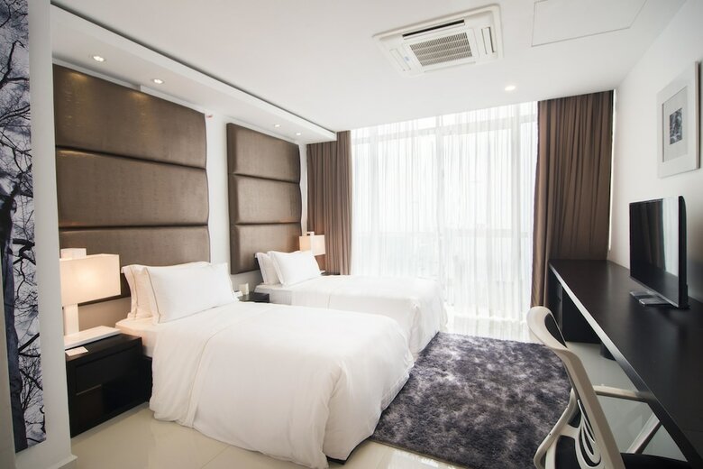 Aparthotel Platinum One Suites