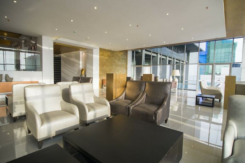 Aparthotel Platinum One Suites