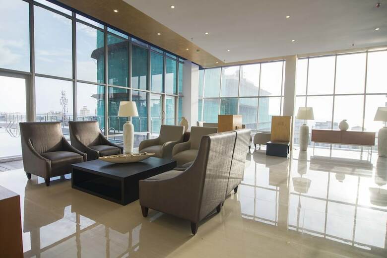 Aparthotel Platinum One Suites