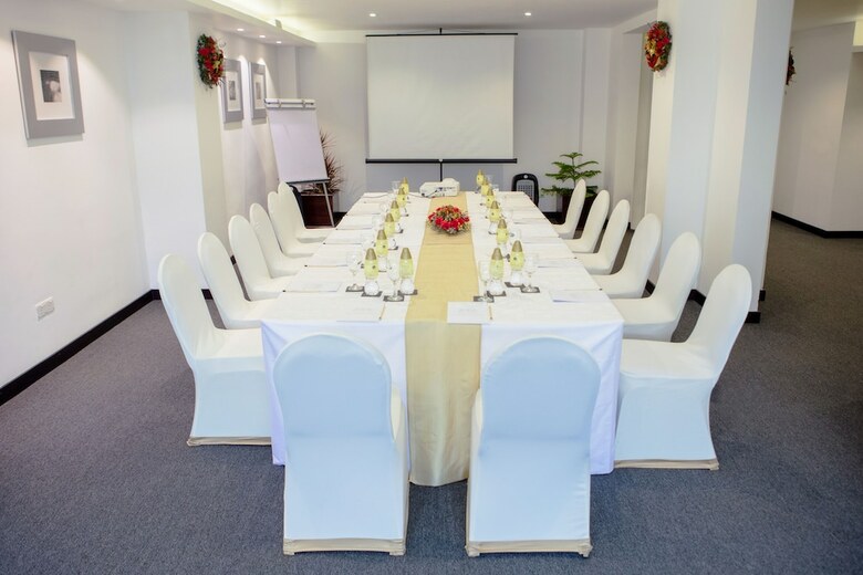 Aparthotel Platinum One Suites