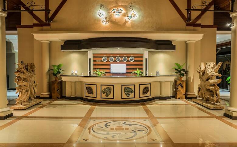 Oasis Hotel Restaurant & Spa