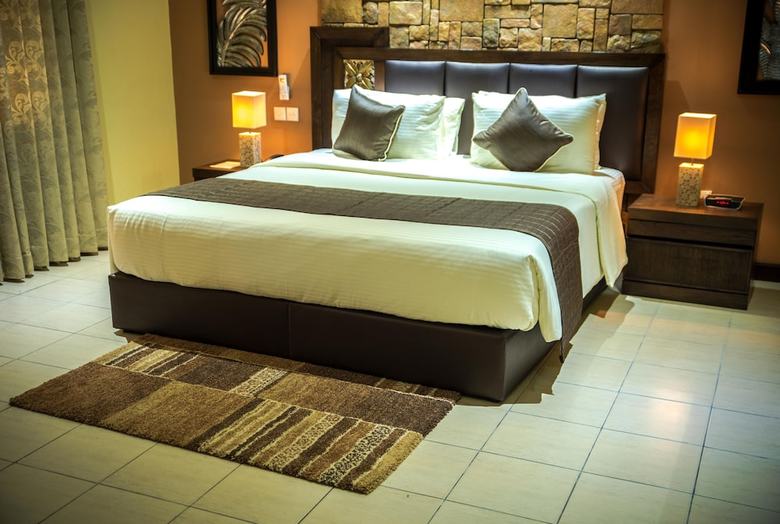 Oasis Hotel Restaurant & Spa